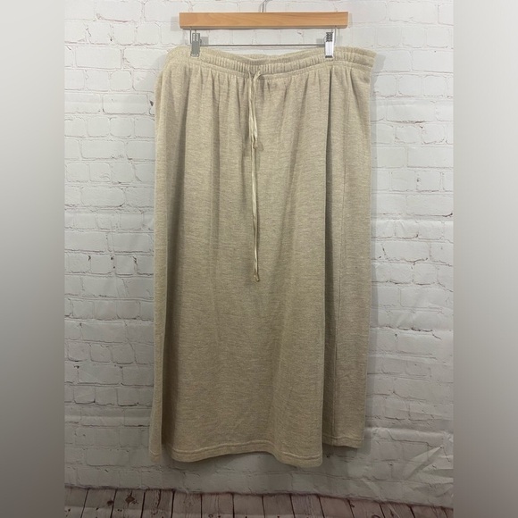 Capacity Dresses & Skirts - Capacity Womens Plus Size 2X Oatmeal Elastic Drawstring Waist Maxi Skirt